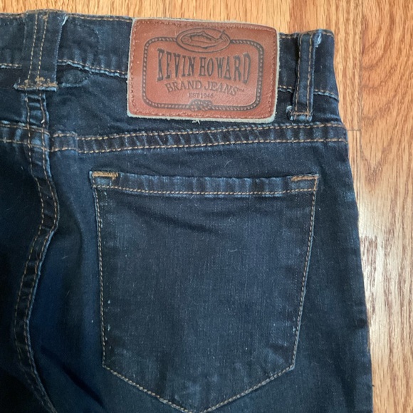 Kevin Howard Jeans, Slight Flair, 5-Pocket Style, Dark Denim, Size 26 - Picture 8 of 10